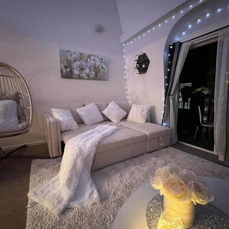 Cozy Downtown Condo Retreat With Space Needle View Сиэтл Экстерьер фото